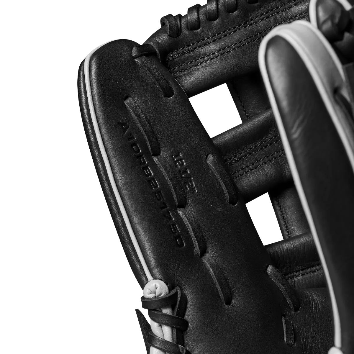 A1000 1750 Outfield - 12.5" Dual Post Web 2025