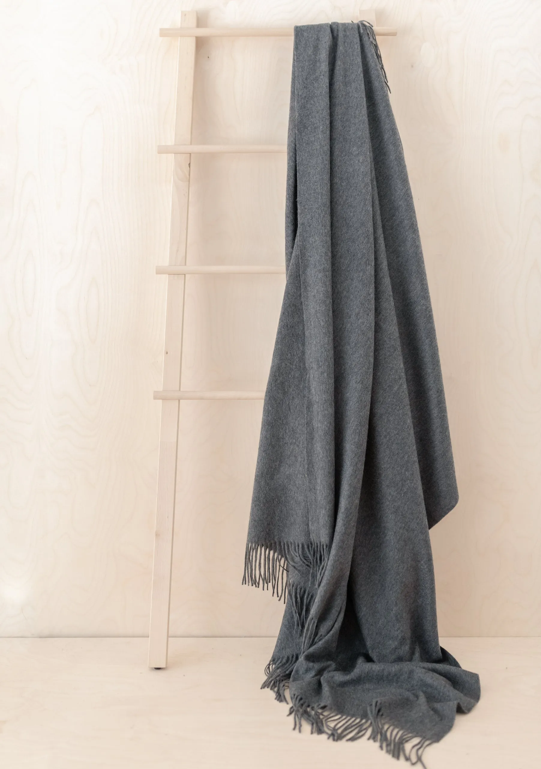 Cashmere Blanket in Charcoal Melange