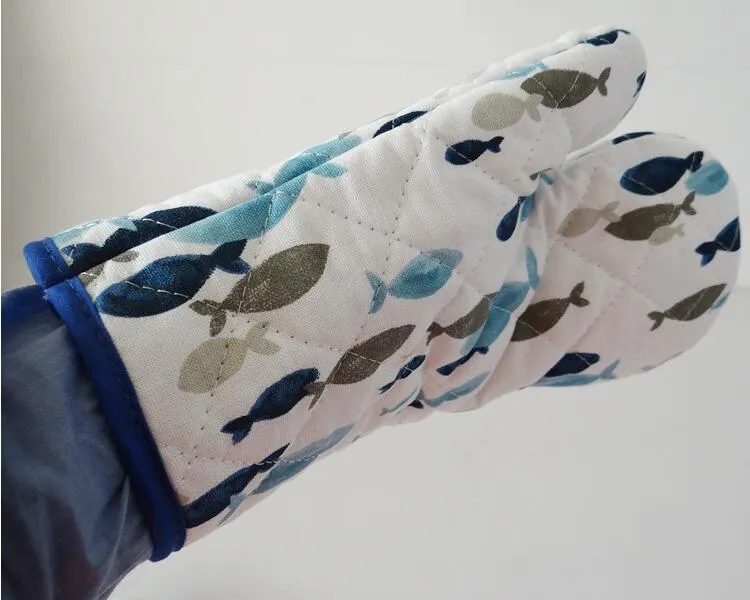 Heat Resistant Cooking Gloves: Reef Fish