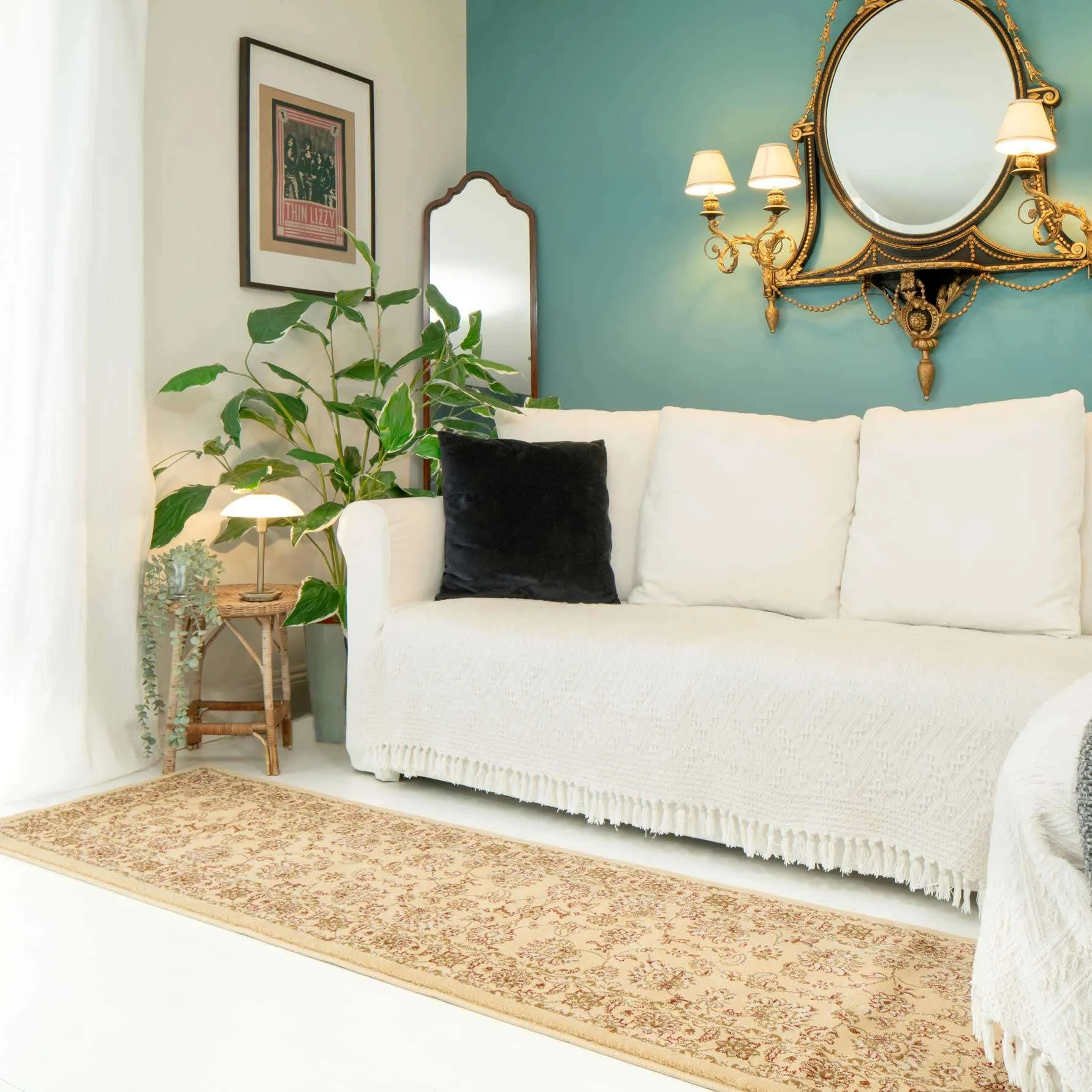 Traditional Cream Motif Runner Rug