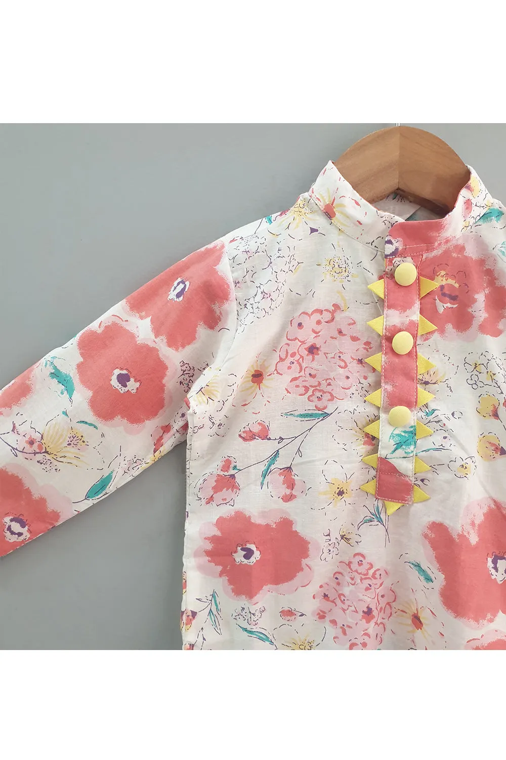 White And Peach Floral Printed Kurta