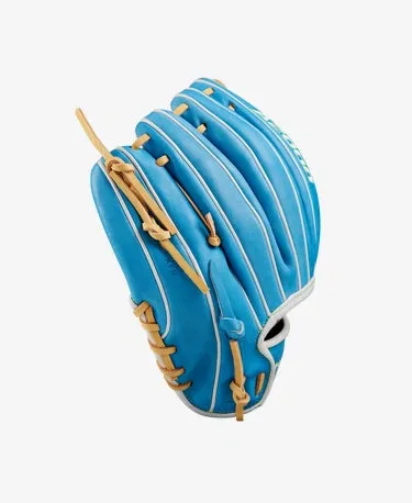 Wilson A2000 - Winter 2024 - 11" - Infield Baseball Glove